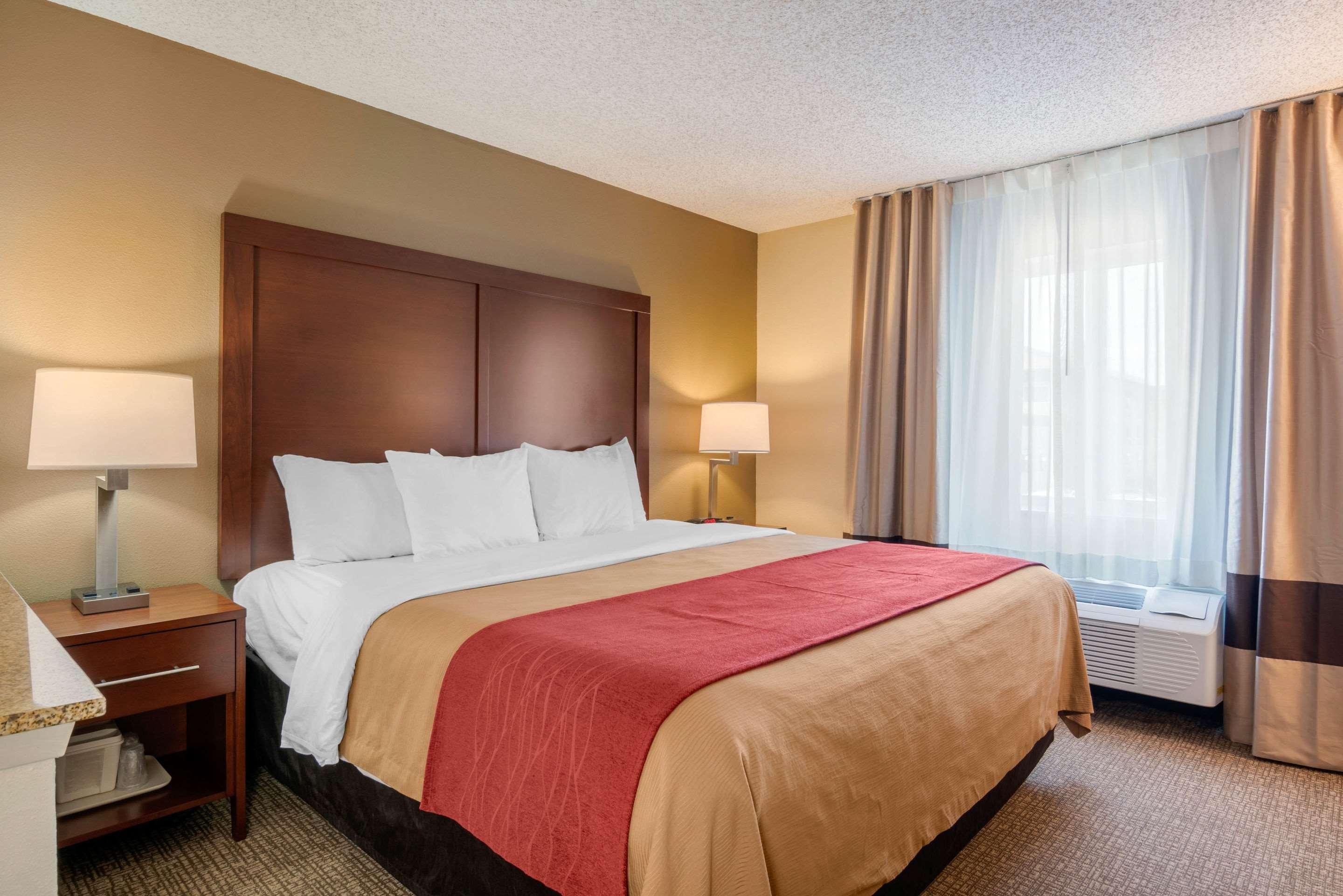 Comfort Inn Medford North Exterior photo