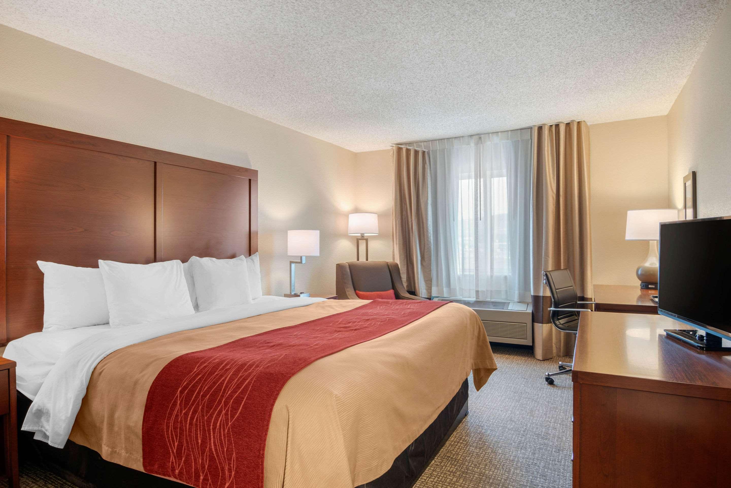 Comfort Inn Medford North Exterior photo