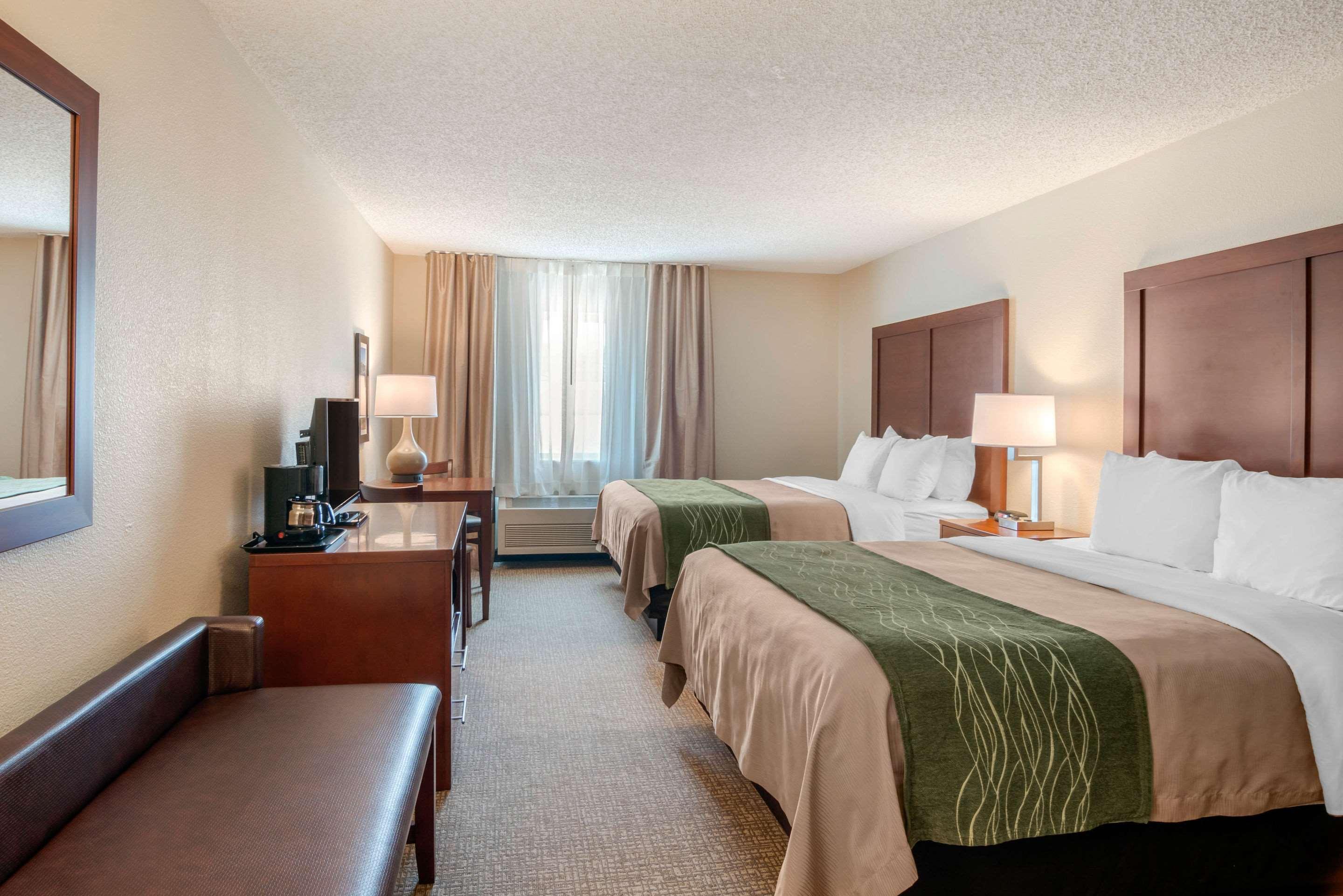 Comfort Inn Medford North Exterior photo