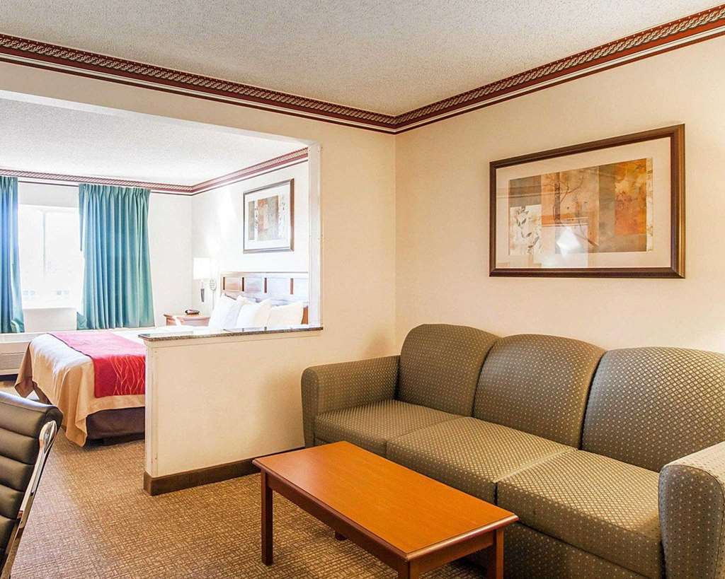 Comfort Inn Medford North Room photo