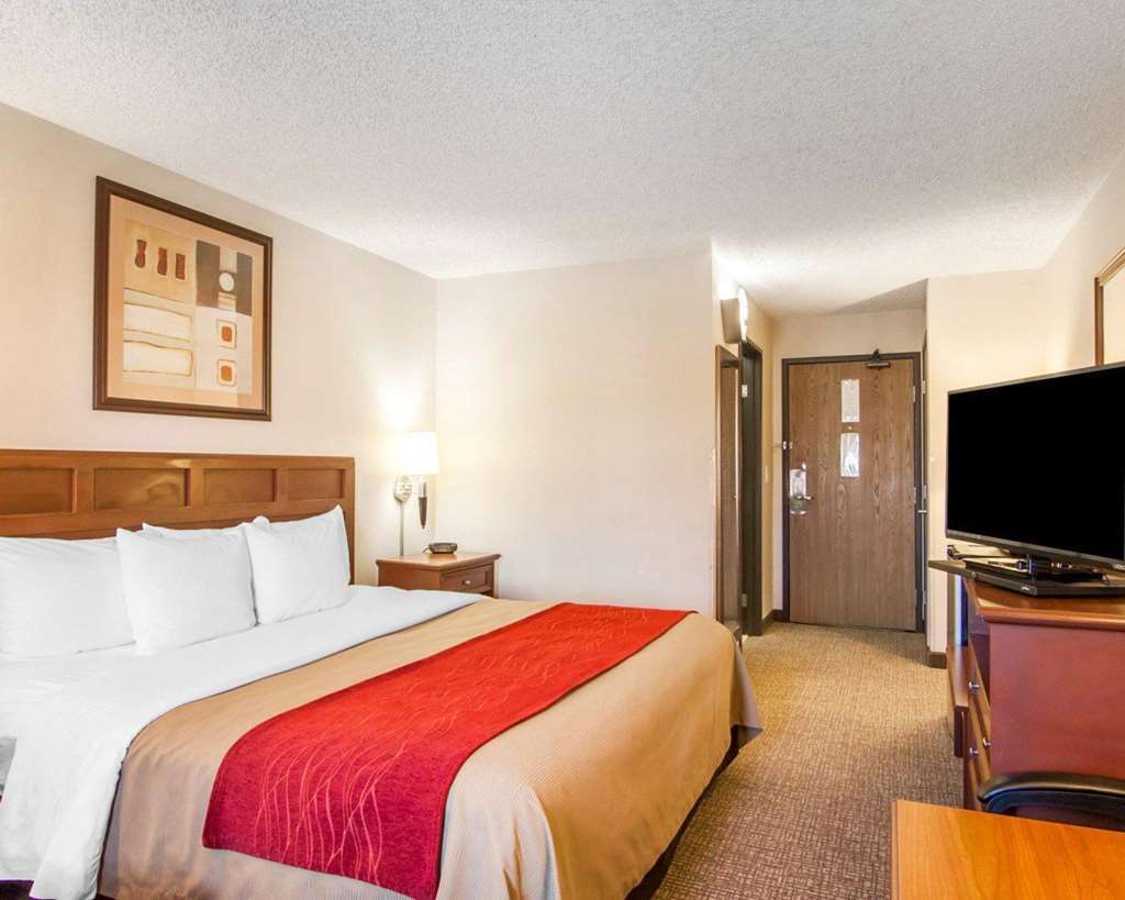 Comfort Inn Medford North Room photo